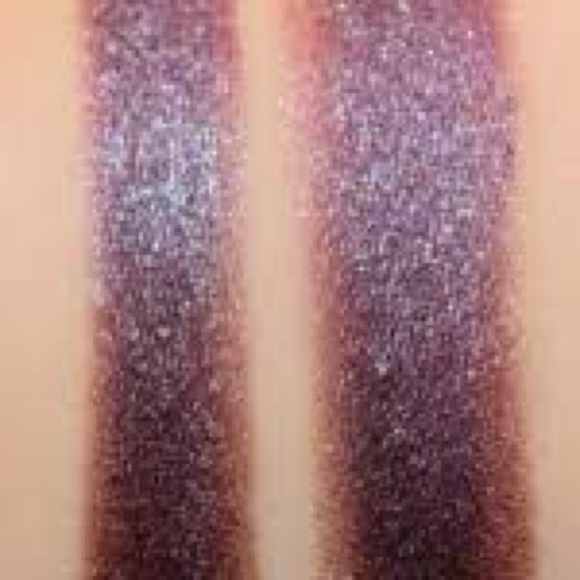 New Ciate London Marbled Metals - Wicked - Metallic Glitter Eyeshadow - Picture 4 of 7